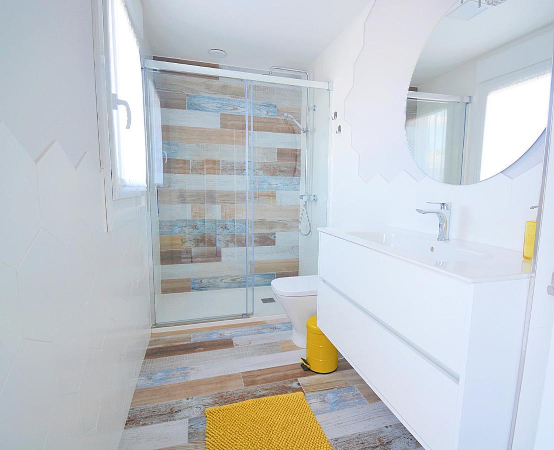 Galihost - Apartamentos Mamuela Ribadumia 외부 사진
