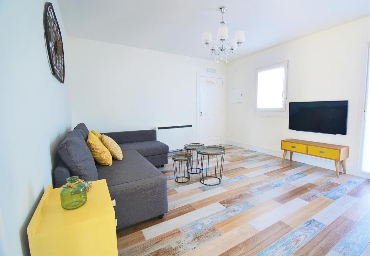 Galihost - Apartamentos Mamuela Ribadumia 외부 사진