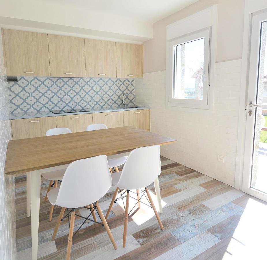 Galihost - Apartamentos Mamuela Ribadumia 외부 사진